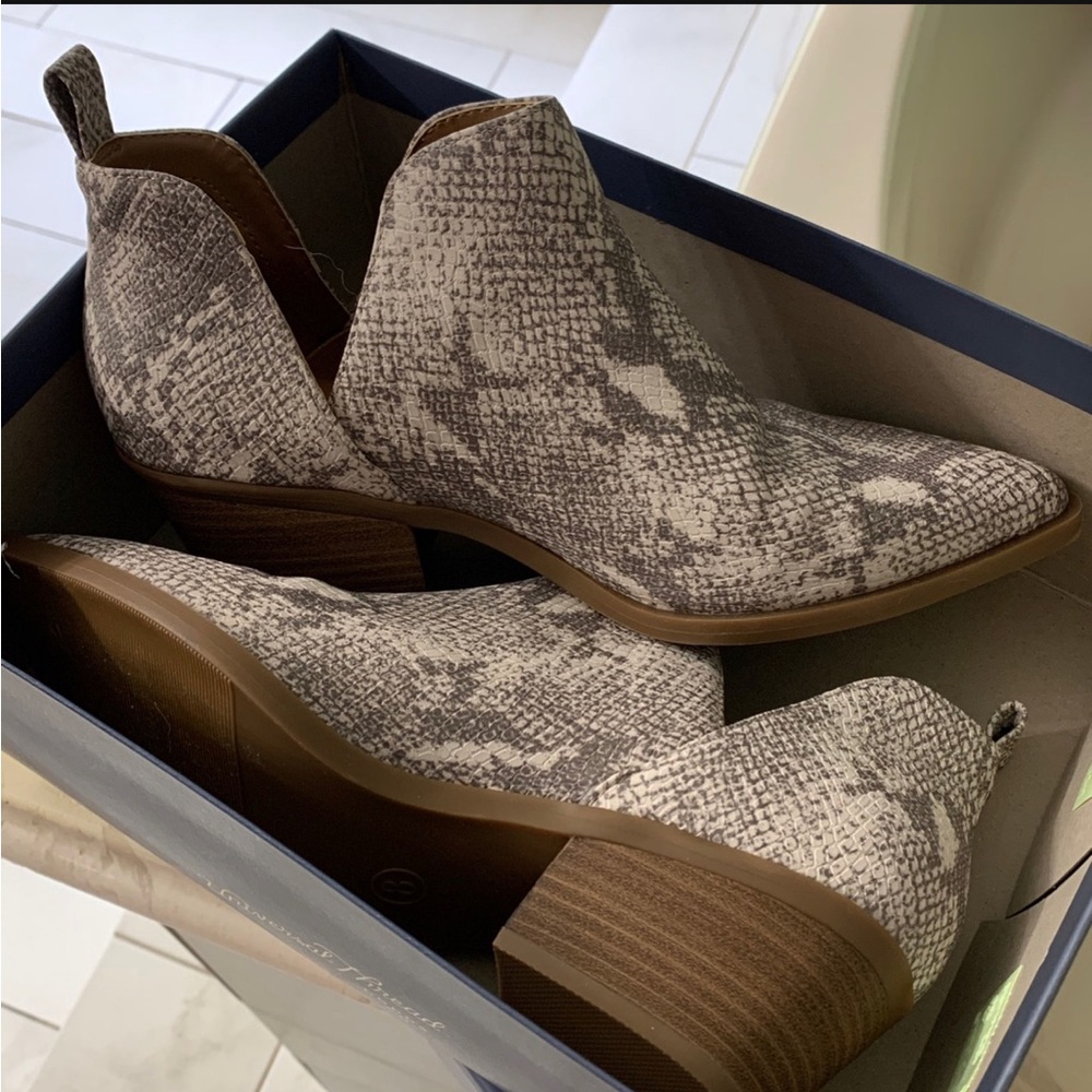 Booties size 8